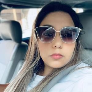 Meet your Posher, Miriam yanet